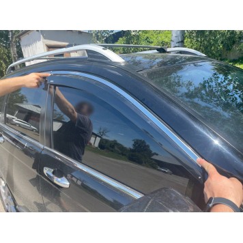 Дефлектори вікон Honda CR-V 2007-2012 з нерж. хром полоскою-6